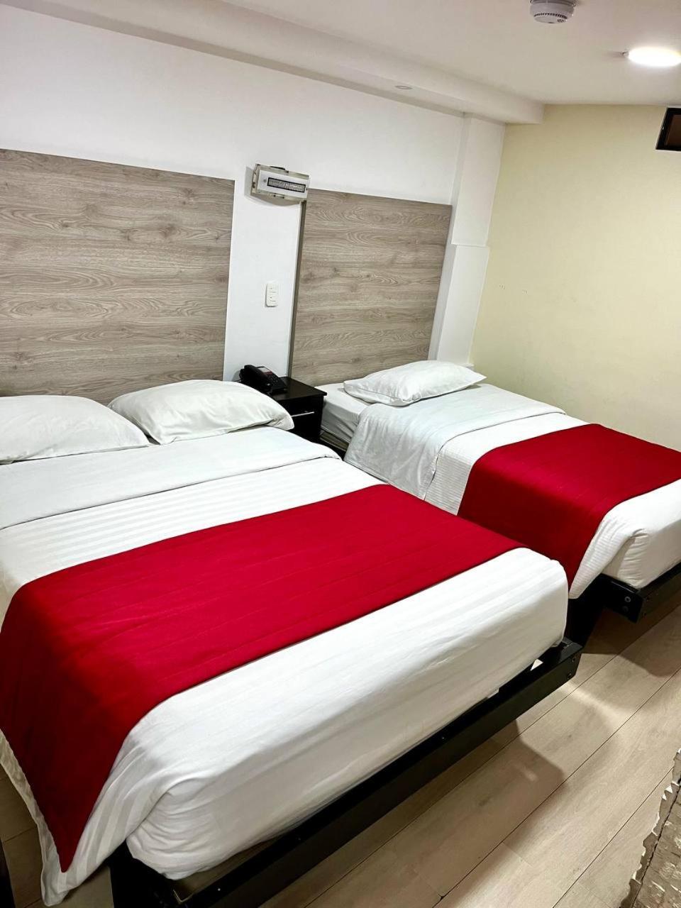 אמבאטו Hotel Imperial מראה חיצוני תמונה