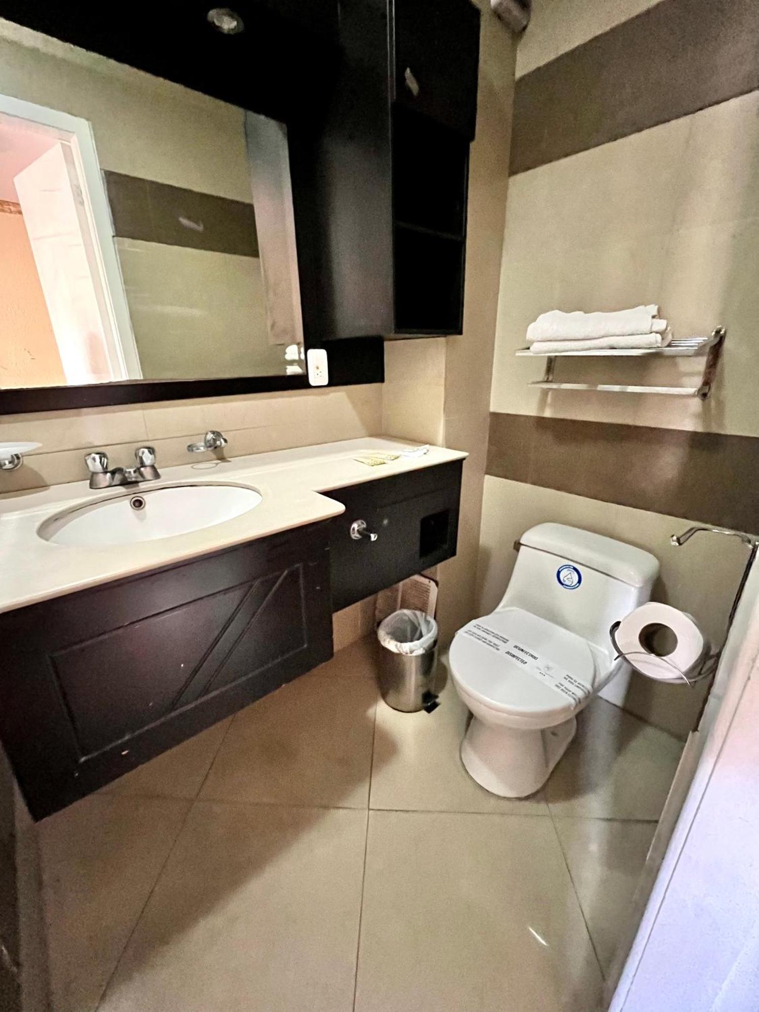 אמבאטו Hotel Imperial מראה חיצוני תמונה