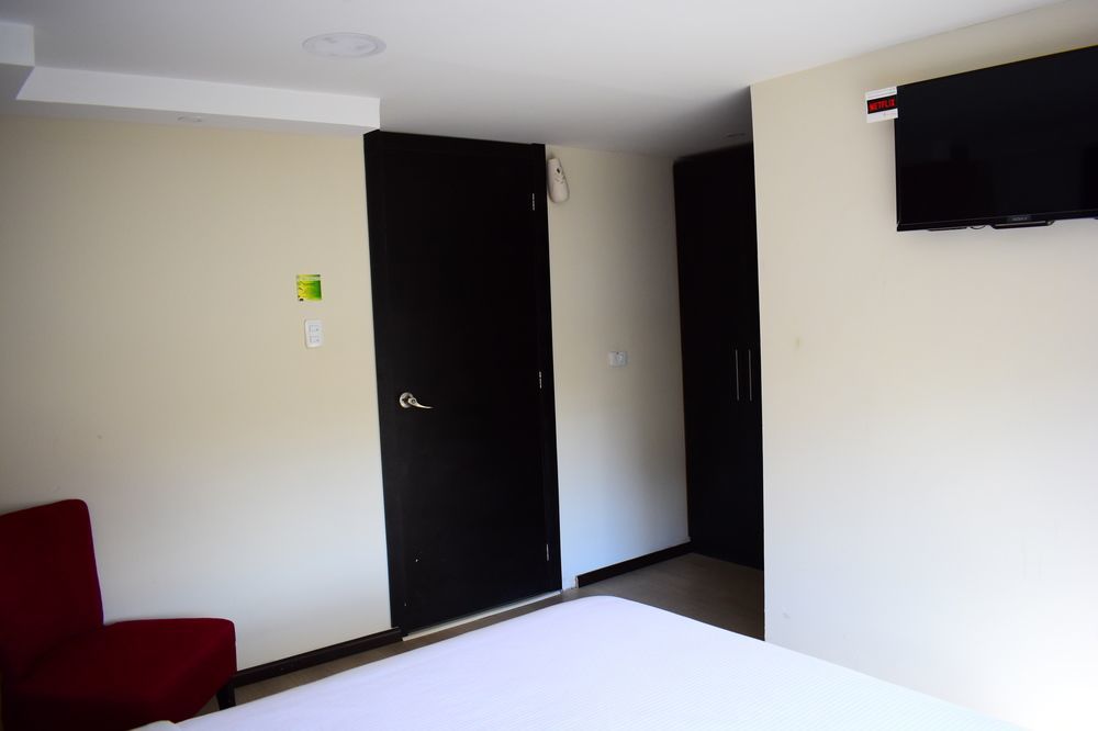 אמבאטו Hotel Imperial מראה חיצוני תמונה